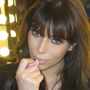 Kim Kardashian, Twit Pic Kim Kardashian, Twit Pic